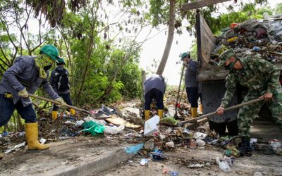 Jornada de limpieza en el barrio San Antonio de Carrizal